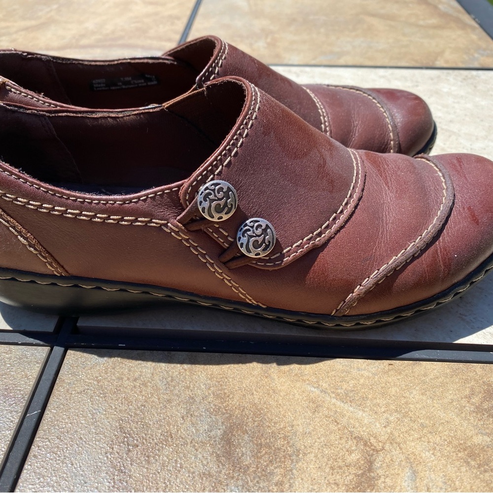 Clarks Women's Brown Leather Loafers